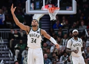 开云体育中国-猛龙主场惨败雄鹿，遭遇两连败