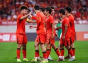 开云体育官网-包含千里之外的悬殊较量，球员拼尽全力的词条