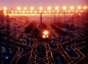 开云体育中国-极速福克斯遭遇南粤铁幕，当个人天赋遇见体系铁壁