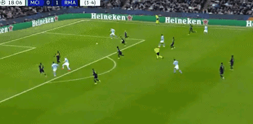 激烈角逐！欧洲足球比赛现场火爆呈现的简单介绍