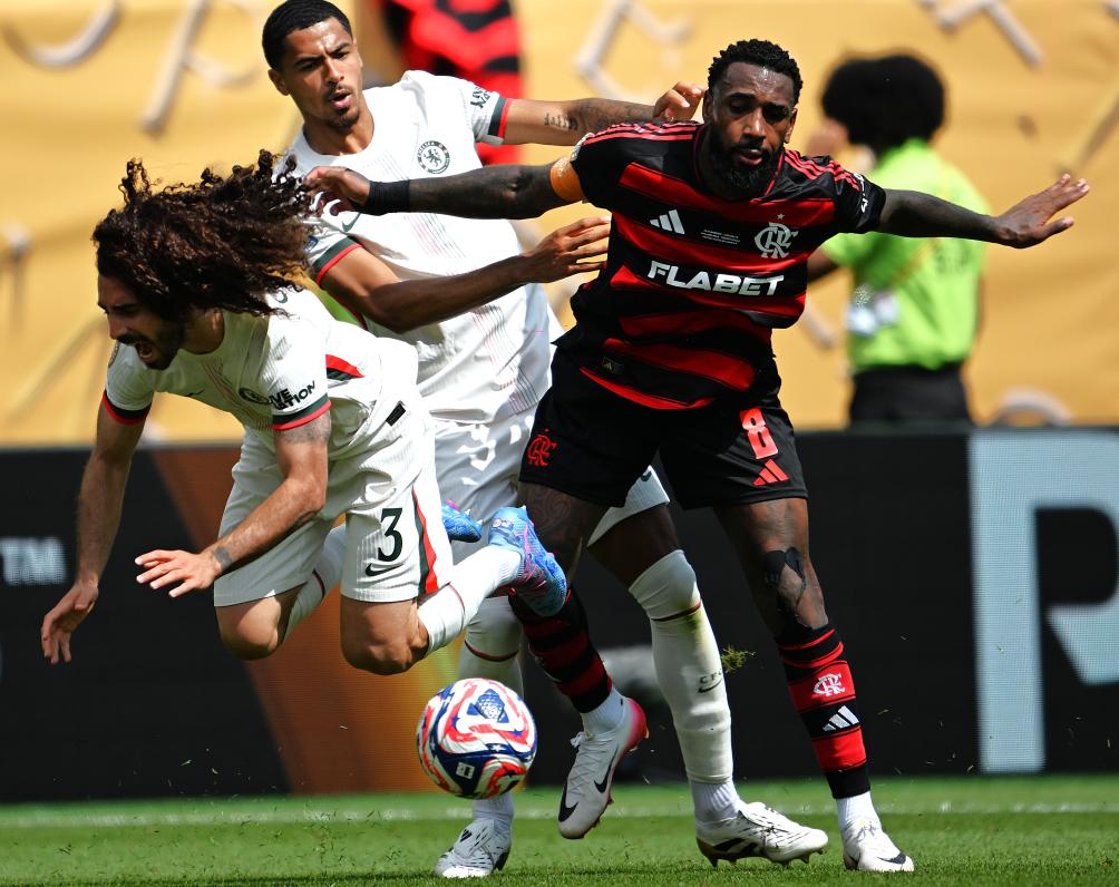 精彩对攻，球队最终战胜对手