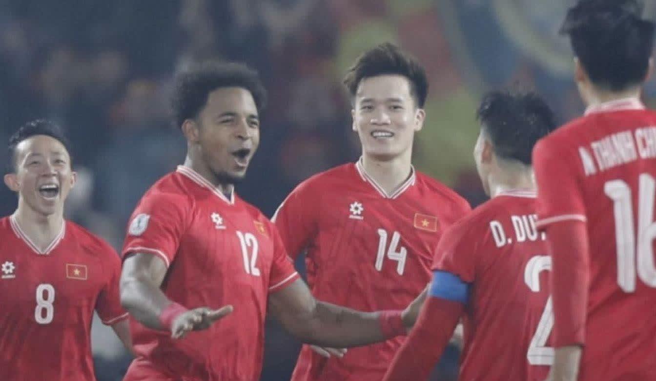 国足再次掌握主动，横扫对手