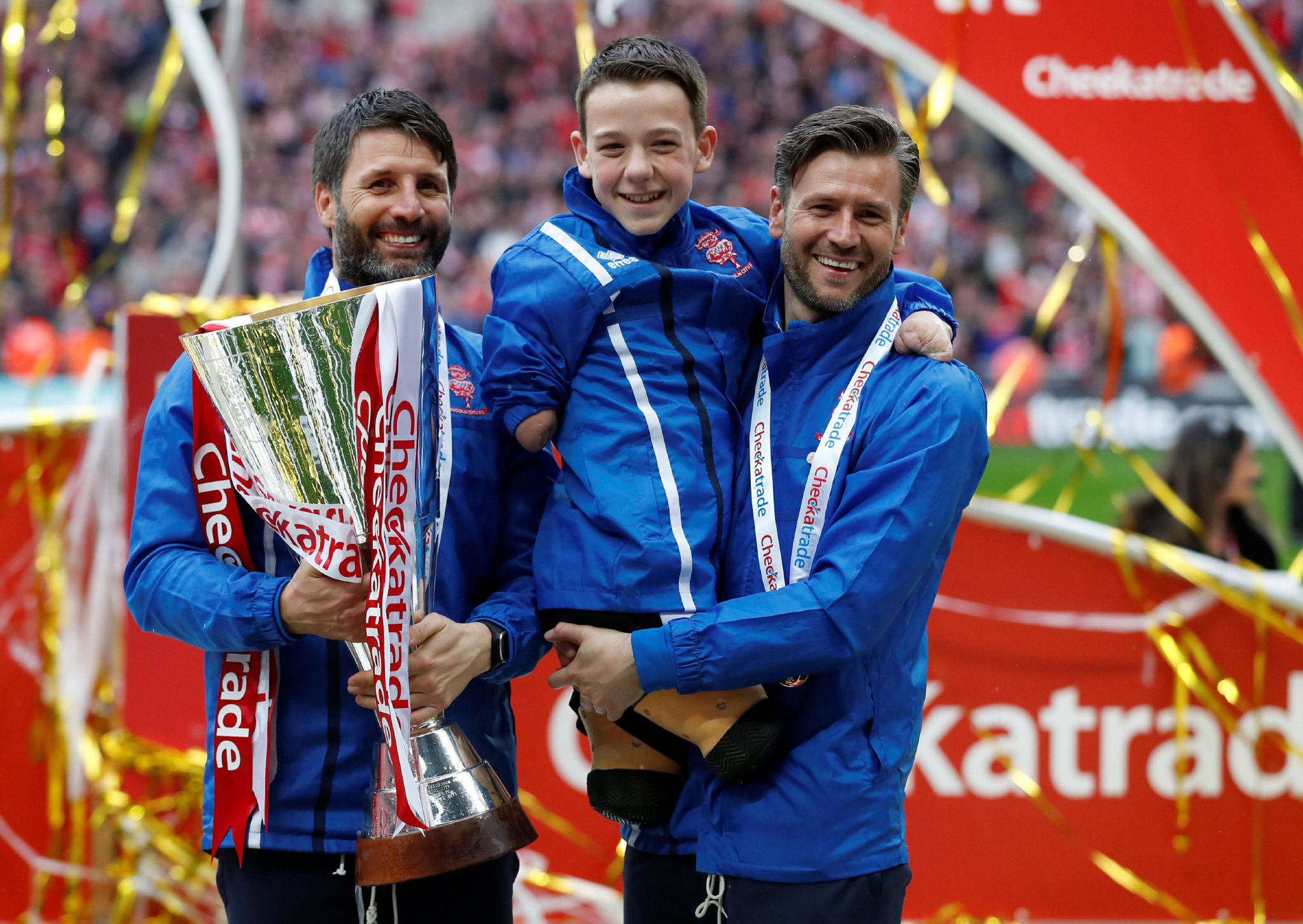 新西兰足球联赛球队实力强劲，夺得关键胜利