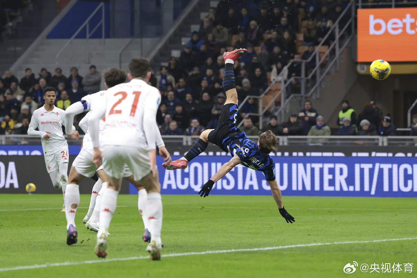 佛罗伦萨客场被维罗纳击败，遭遇不利的简单介绍