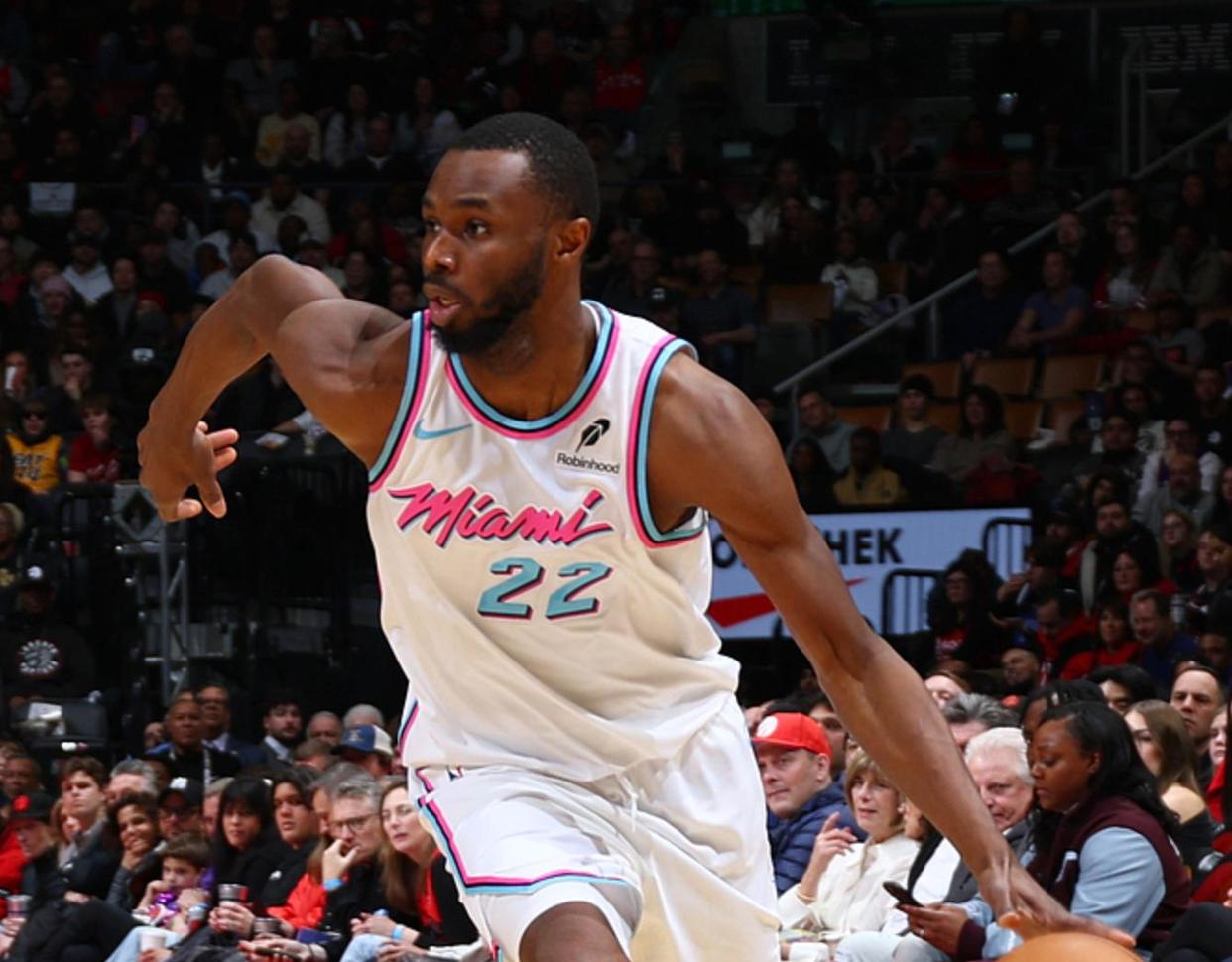 热火逆转雄鹿，成功晋级东部半决赛