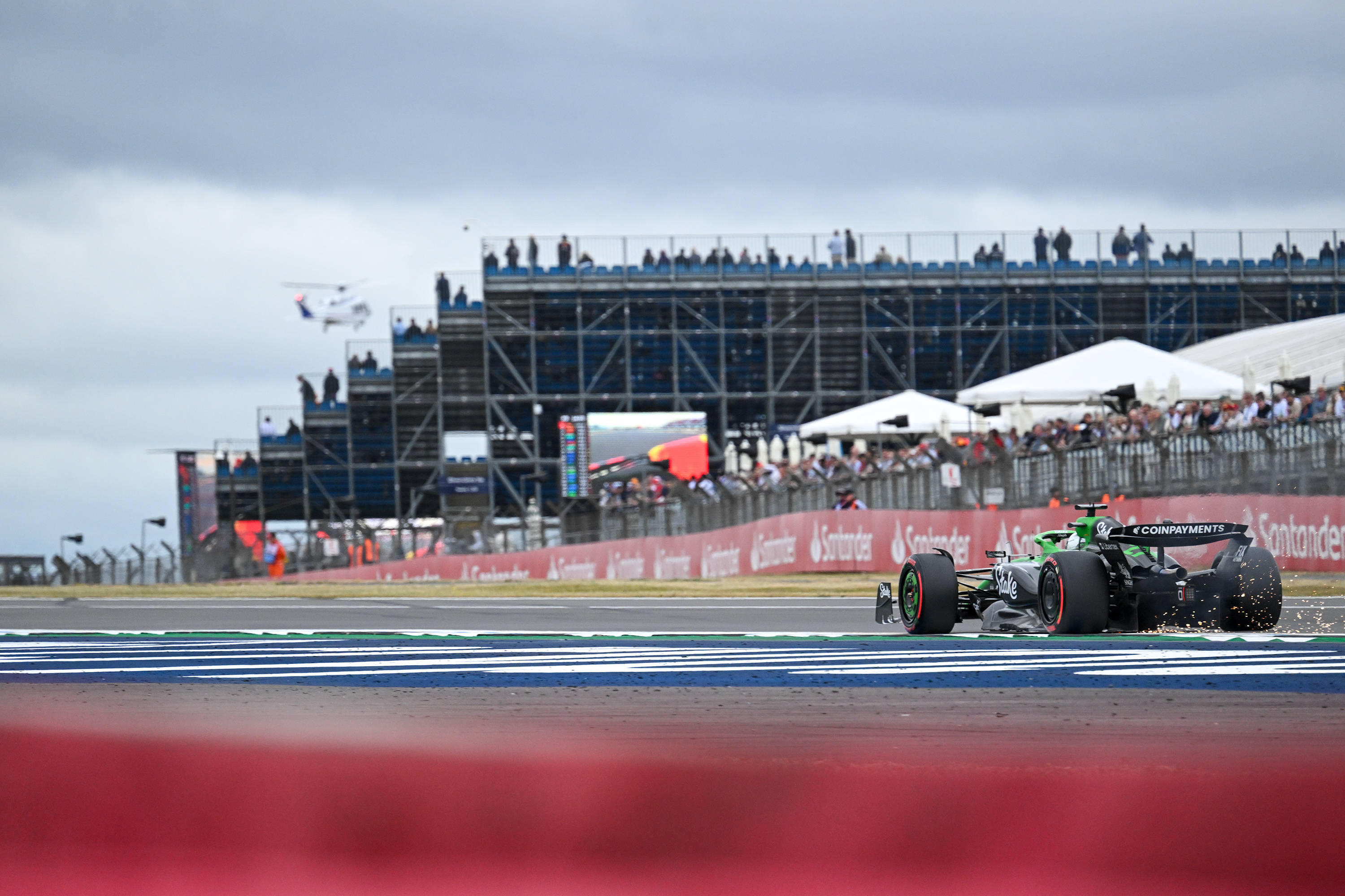 索伯车队翻盘迈凯伦，诺里斯惊艳四座的简单介绍