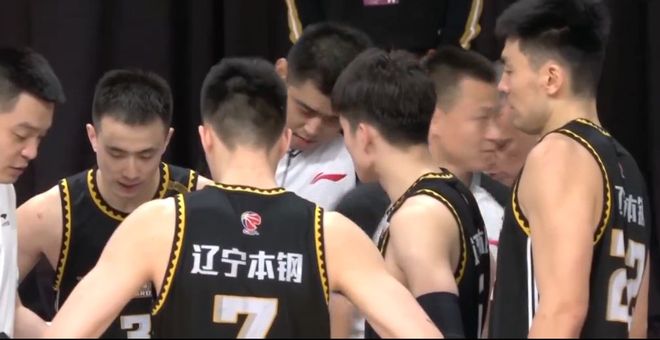 深圳队逆转广州队，张镇麟带队取胜