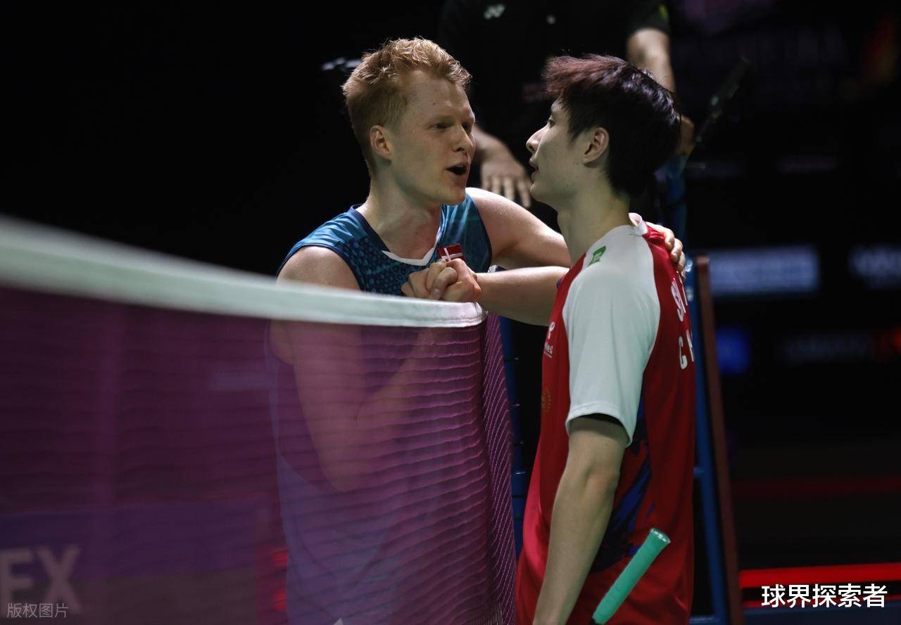 印尼队轻取韩国队，石宇奇惊艳四座