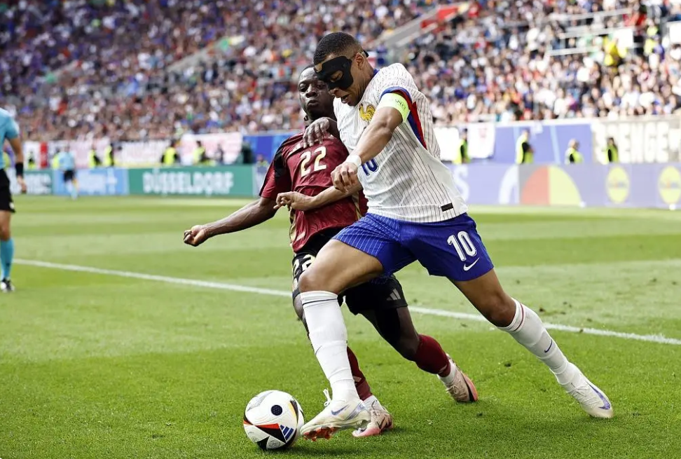 拉沃尔杯绝杀联合杯,穆雷统治全场 拉沃尔杯绝杀联合杯,穆雷统治全场