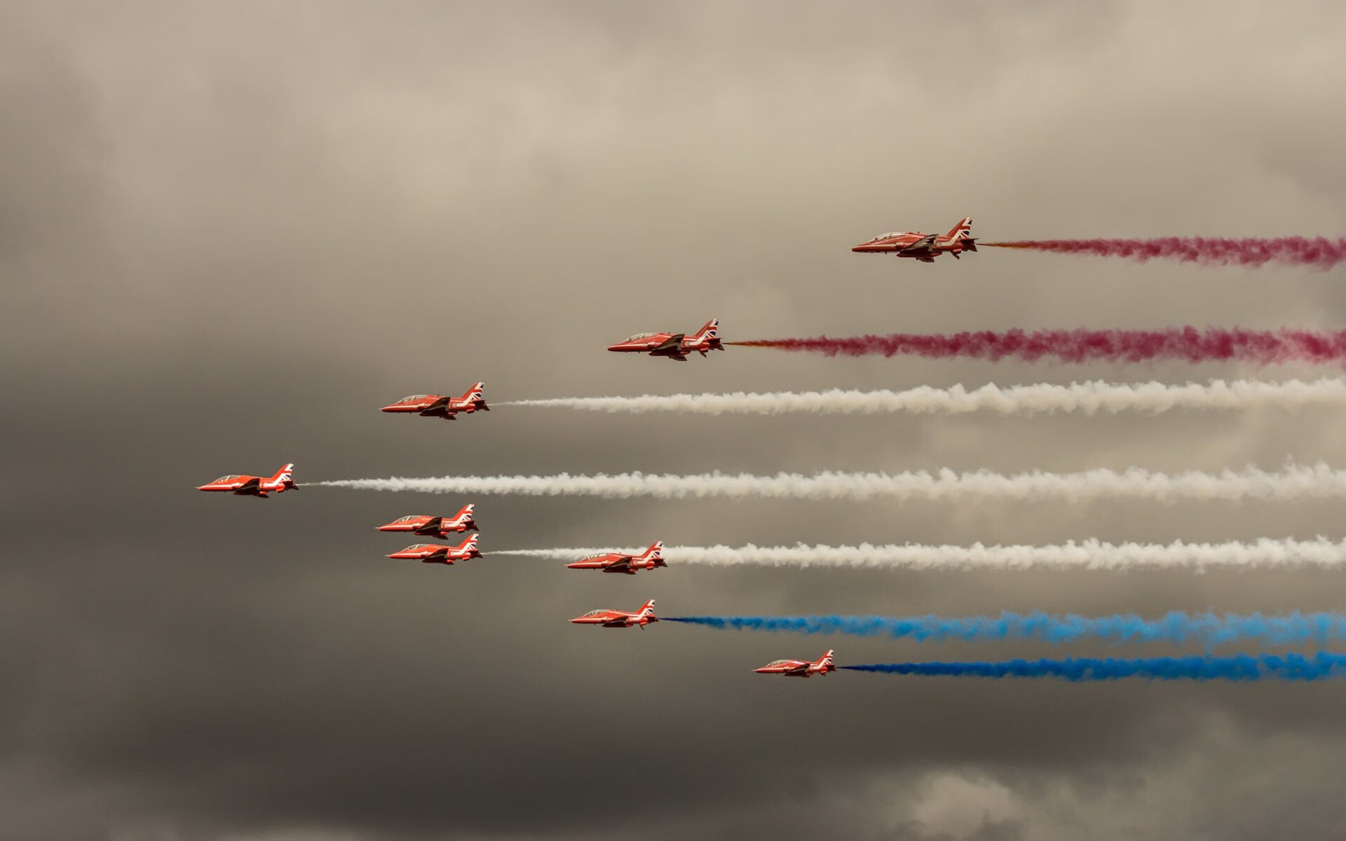 跨界判官,当利拉德吹罚森林狼与山西队的平行总决赛