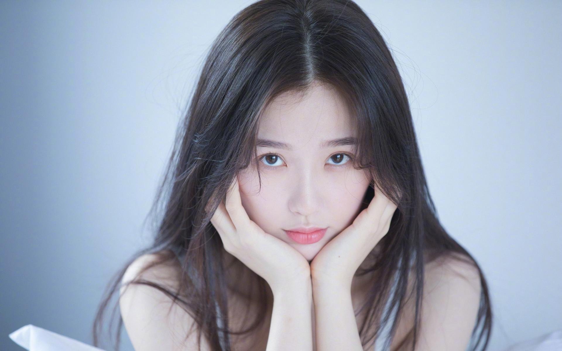 冷静与风暴,若日尼奥点射定军心,曼城闪电战击溃拜仁